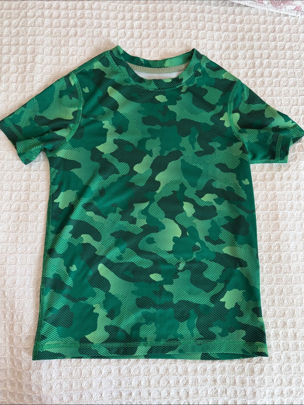 all in motion Green Camouflage Short Sleeve Athletic Tee